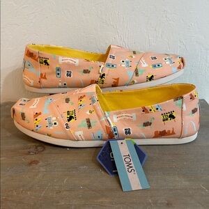 NWT Toms Route 66 Road Trip Vacation Slip On Shoes Size 10